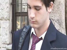 Папа приехал к сыну чтобы хорошенько потрахаться