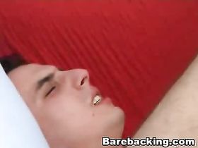 Студент зашел в гости к однокурснику и трахнул его в попку