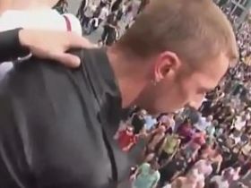 Байкеры устроили анальный трах на балконе во время митинга против геев