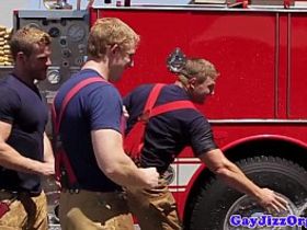 Из-за энергичной оргии с пожарными геями сгорело полгорода